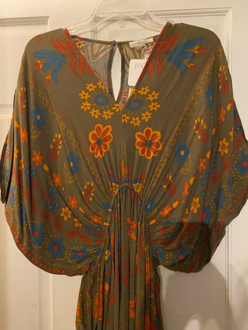 Easel maxi dress, size medium nwt
